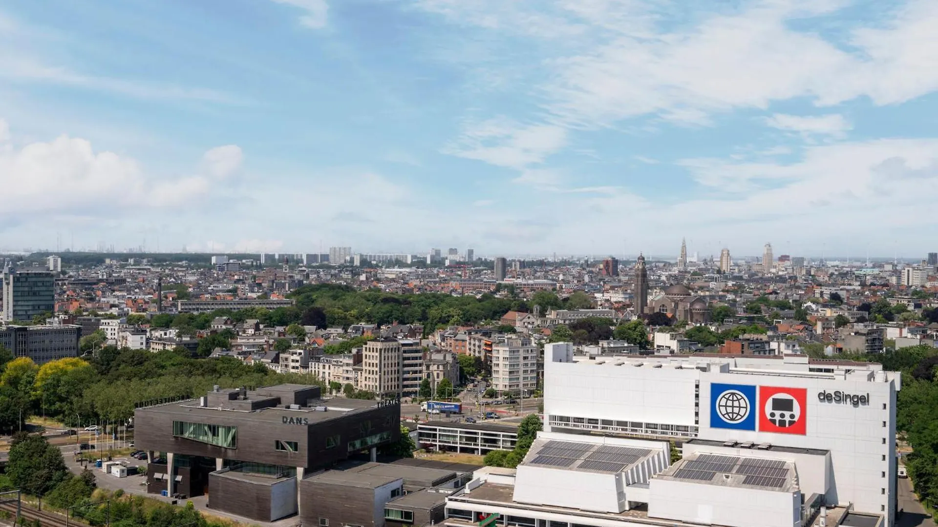 Crowne Plaza Antwerpen By Ihg Hotel