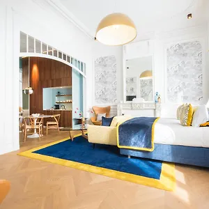 https://raphael-suites.hotelsghent.com
