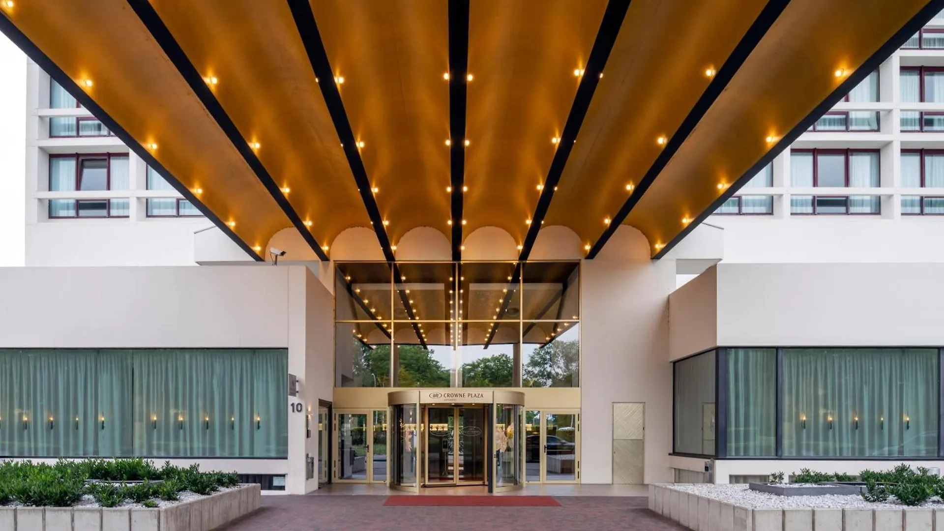 Crowne Plaza Antwerpen By Ihg Hotel  Antwerp