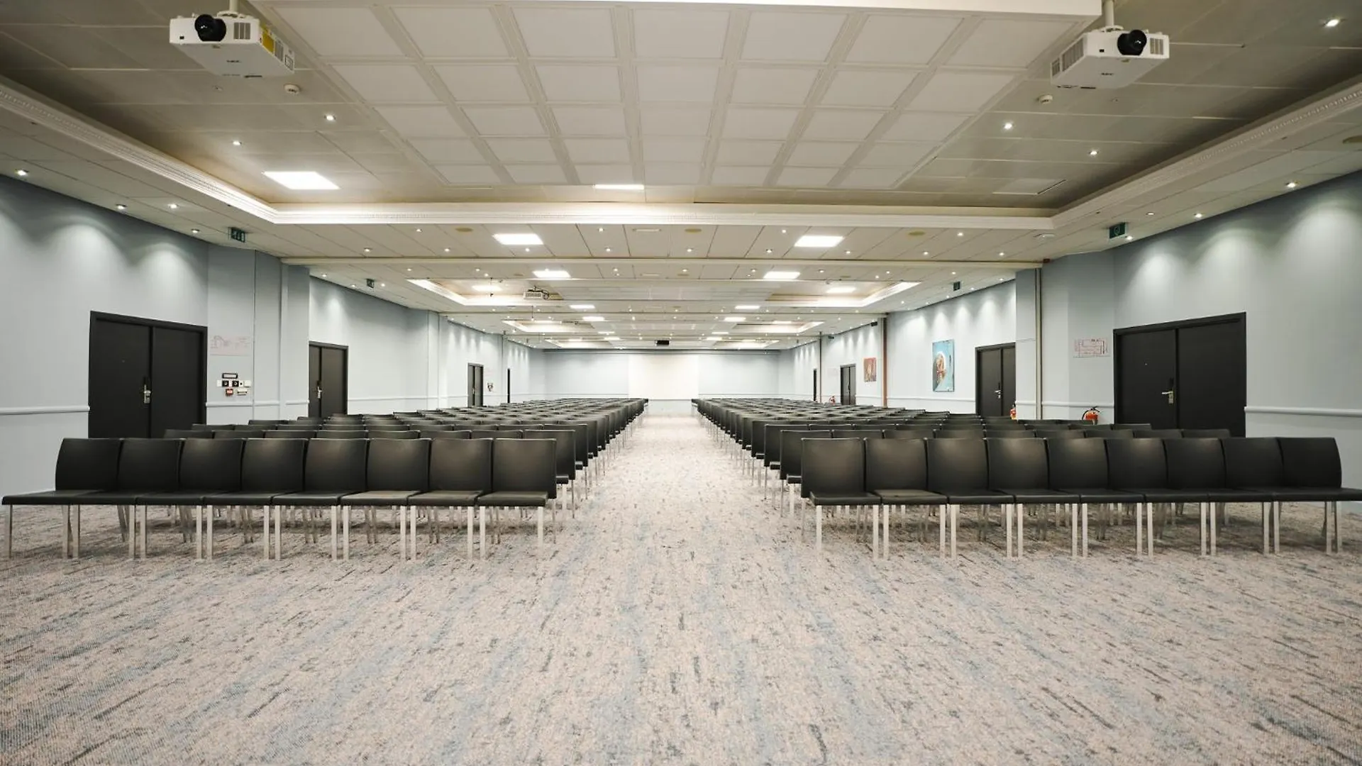 Crowne Plaza Antwerpen By Ihg Hotel 4*, Antwerp