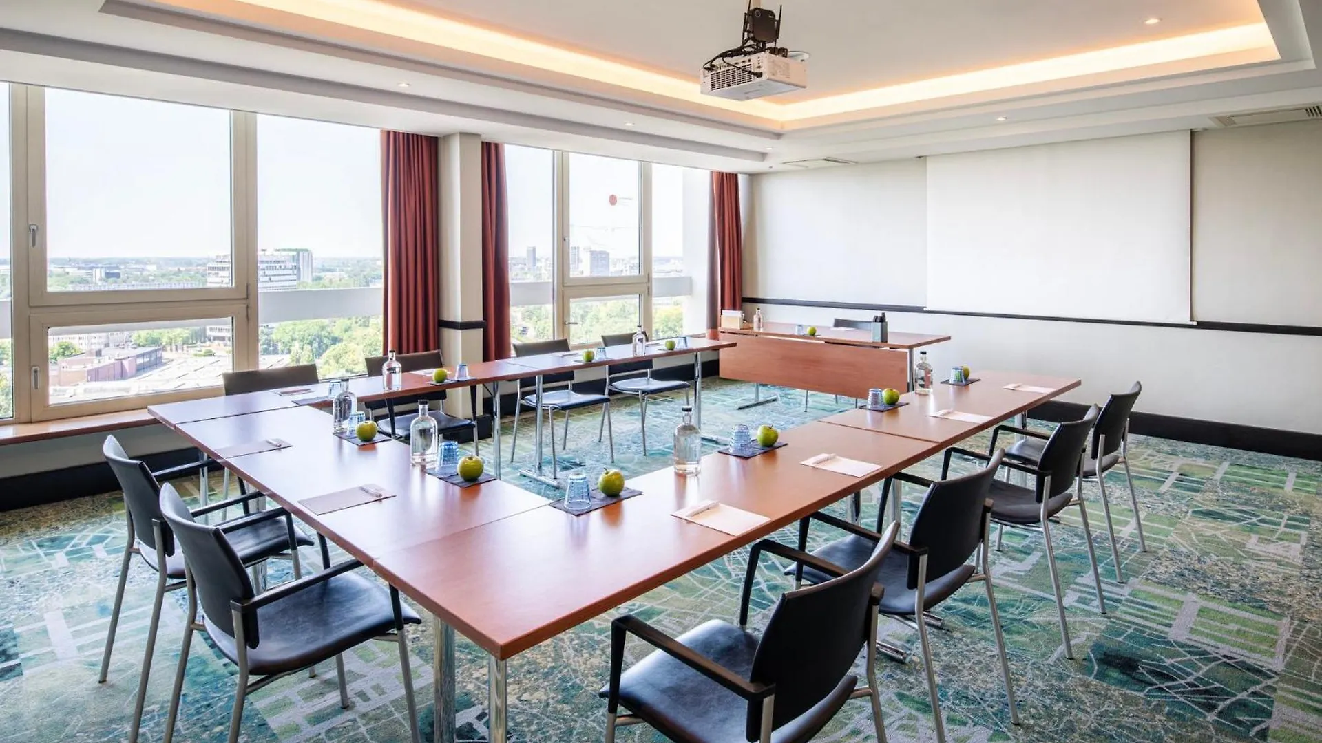 Crowne Plaza Antwerpen By Ihg Hotel