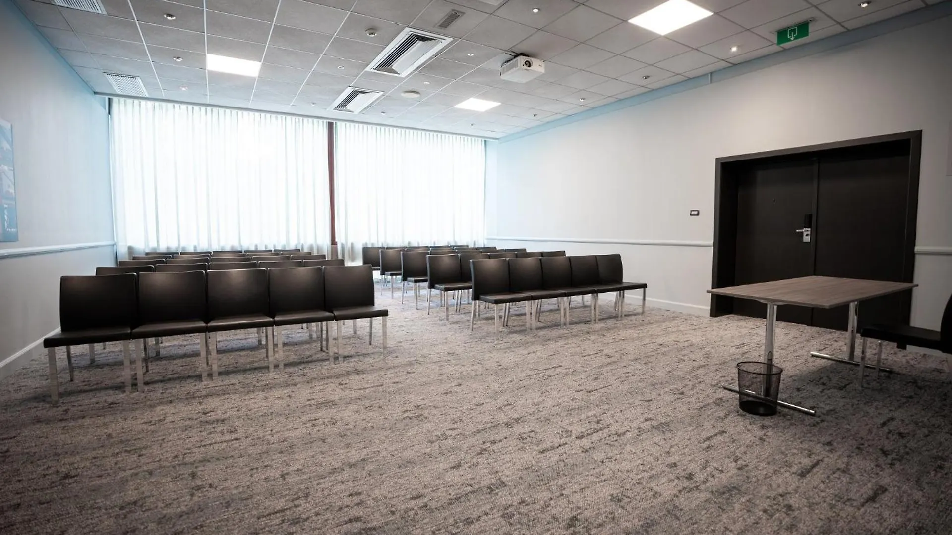 Crowne Plaza Antwerpen By Ihg Hotel