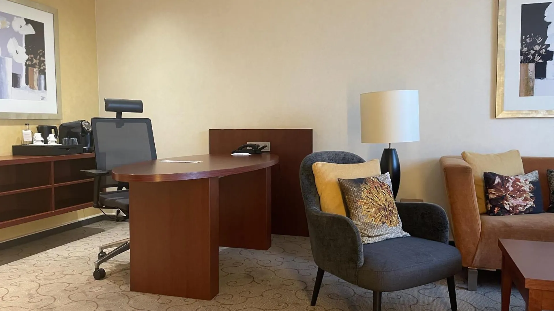Crowne Plaza Antwerpen By Ihg Hotel